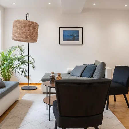 Pin Up Wings 3* Eguisheim