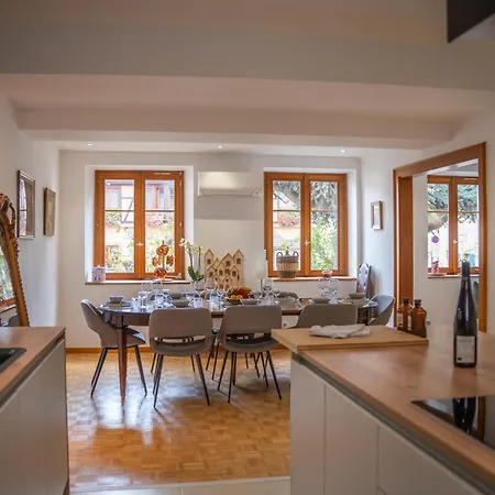 Pin Up Wings Guest house Eguisheim